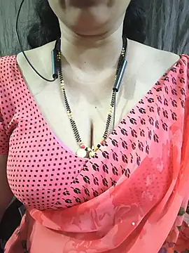 Snapshot of bhuvana555 chatting on 07/07/26, 05:50 bhuvana555 online show from 07/07/26, 05:50