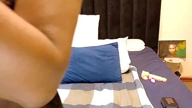 Snapshot of chloechrome chatting on 02/05/26, 05:17 chloechrome online show from 02/05/26, 05:17