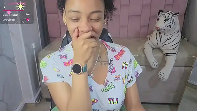 Violeth b online show from 03/10/26, 01:16