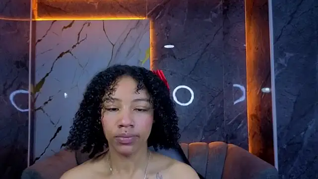 Violeth b online show from 03/18/26, 01:36