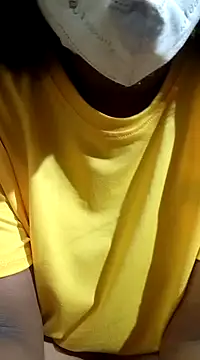 Snapshot of Diwya69 chatting on 12/24/24, 05:23 Diwya69 online show from 12/24/24, 05:23