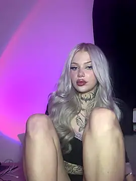 Snapshot of Julamayana chatting on 09/14/25, 10:20 Julamayana online show from 09/14/25, 10:20