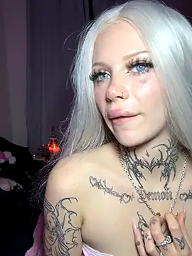 Snapshot of Julamayana chatting on 11/06/25, 07:15 Julamayana online show from 11/06/25, 07:15