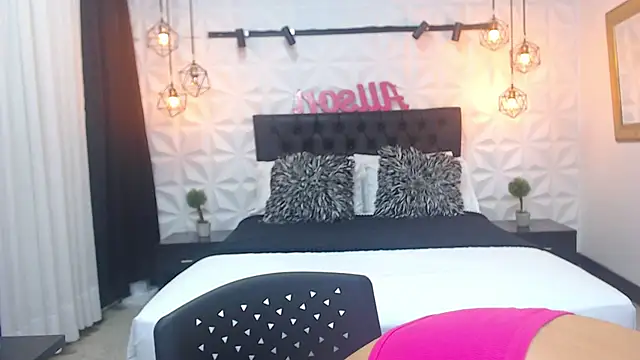 Alison Wiley online show from 01/11/25, 11:34