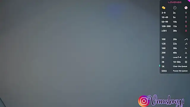 venusleroy  online show from 04/05/26, 09:12