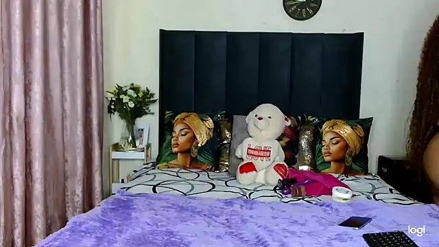 quenliyasa online show from 12/03/25, 08:29