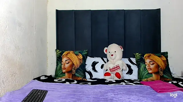 quenliyasa online show from 04/16/26, 10:34