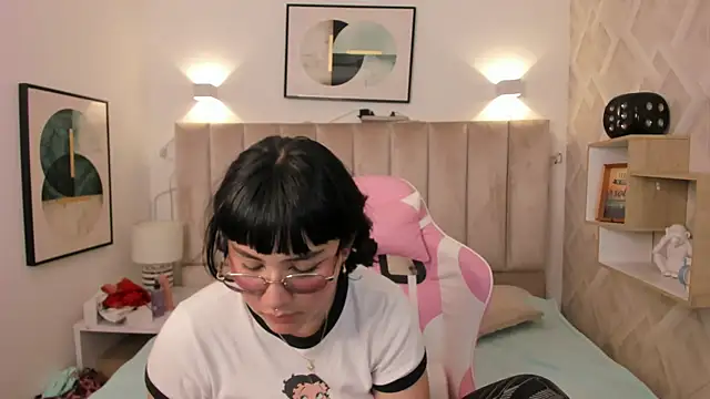 Haru Bonny online show from 02/04/26, 08:47