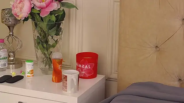 SarahLynz online show from 03/07/25, 04:11