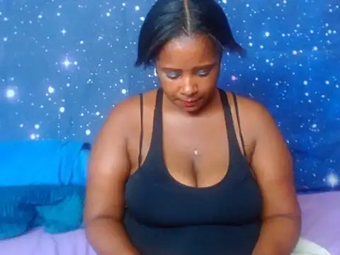 Snapshot of 2Sweetysmile chatting on 02/18/25, 03:21 2Sweetysmile online show from 02/18/25, 03:21