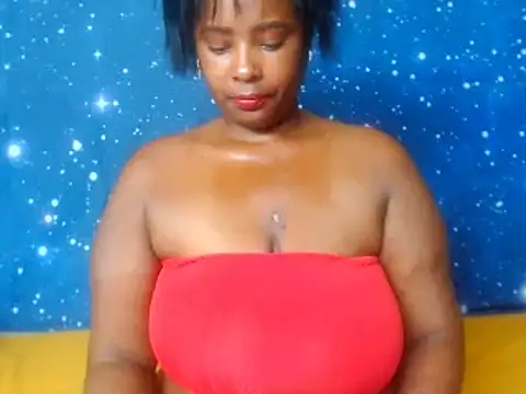 Snapshot of 2Sweetysmile chatting on 02/25/25, 05:25 2Sweetysmile online show from 02/25/25, 05:25