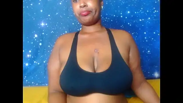 Snapshot of 2Sweetysmile chatting on 03/05/25, 11:16 2Sweetysmile online show from 03/05/25, 11:16