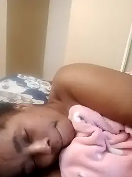 Snapshot of 2Sweetysmile chatting on 09/10/25, 02:06 2Sweetysmile online show from 09/10/25, 02:06