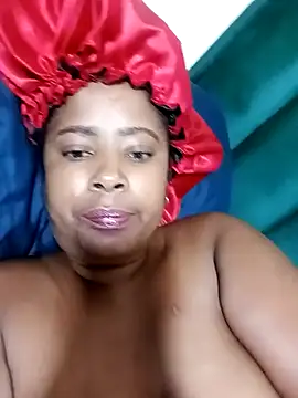 Snapshot of 2Sweetysmile chatting on 02/17/26, 12:12 2Sweetysmile online show from 02/17/26, 12:12