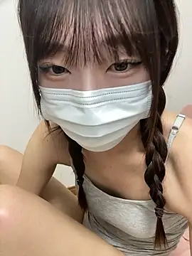 Snapshot of pantumieteruyo chatting on 10/25/25, 02:24 pantumieteruyo online show from 10/25/25, 02:24