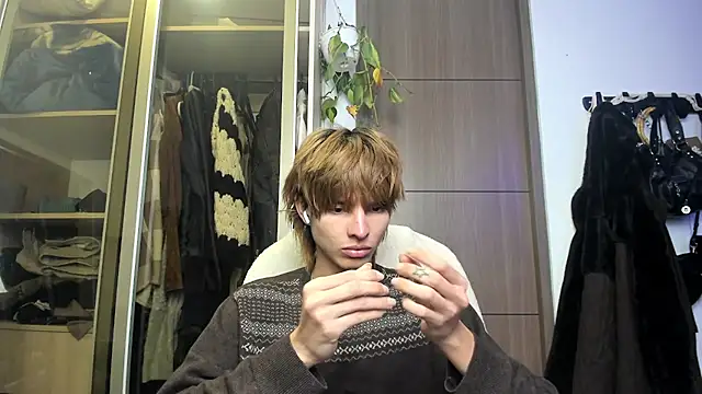 santy-kitty online show from 03/04/25, 02:49