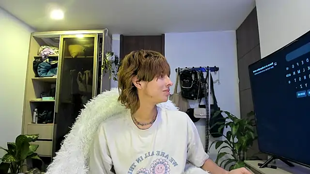 santy-kitty online show from 03/14/25, 03:26