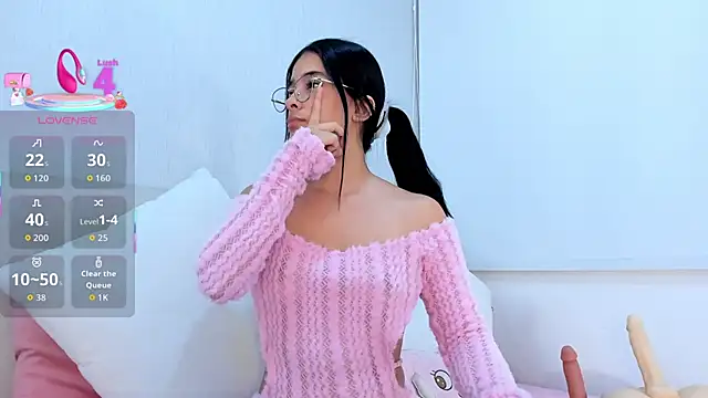 Isaa Queen online show from 01/06/26, 06:11