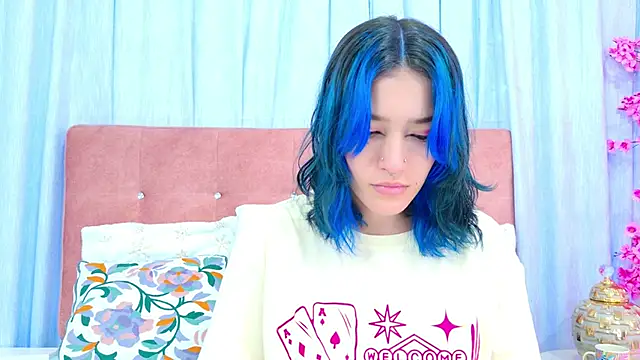 AlliciaKim online show from 11/15/25, 07:10