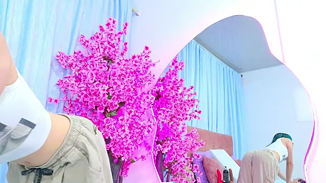 AlliciaKim online show from 12/02/25, 07:20