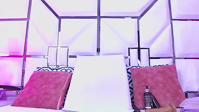 AlliciaKim online show from 03/19/26, 11:58