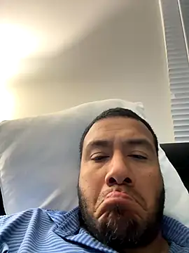 elamante03 online show from 09/10/25, 04:01