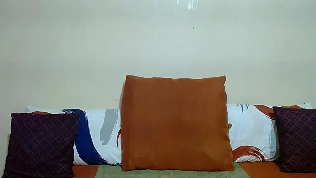 DiamondLuv29 online show from 05/25/26, 02:39