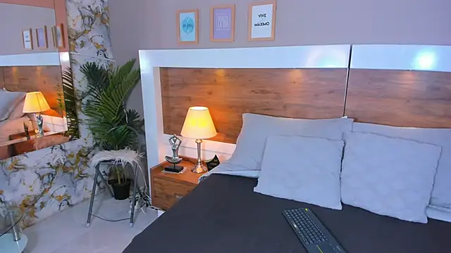 EmaBakker online show from 03/02/26, 10:55