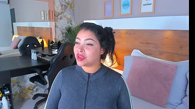 EmaBakker online show from 04/22/26, 04:59