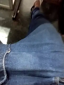 Snapshot of lm279 chatting on 03/01/25, 02:34 lm279 online show from 03/01/25, 02:34