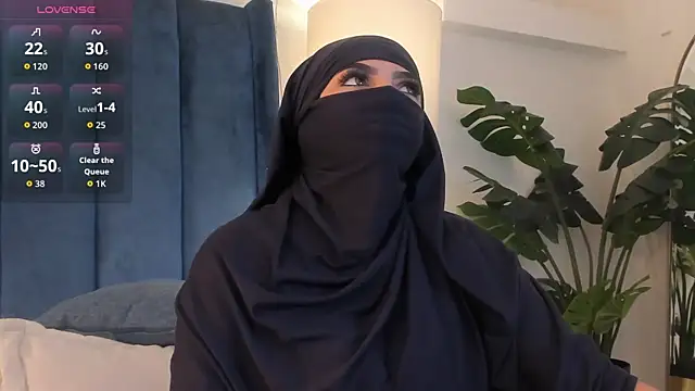 Snapshot of _malih_ chatting on 09/30/25, 12:54 malih online show from 09/30/25, 12:54