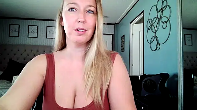 lucyallen4201 online show from 01/14/25, 06:17