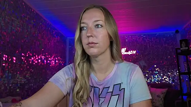 lucyallen4201 online show from 06/01/26, 10:06