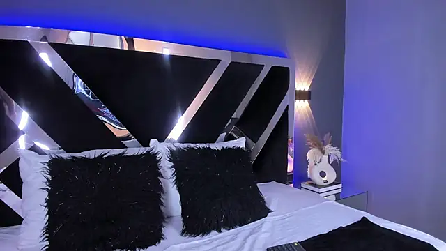 JulietaCheerr online show from 01/02/25, 02:02