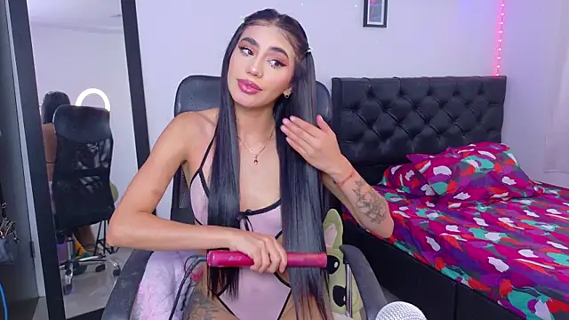 JulietaCheerr online show from 11/12/25, 01:55