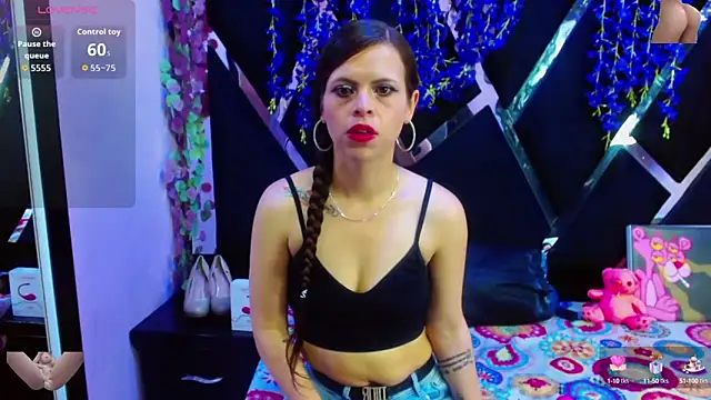 Snapshot of Mariana_Benett chatting on 09/14/25, 02:16 Mariana Benett online show from 09/14/25, 02:16