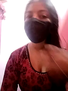 Snapshot of Mahi_Baby25 chatting on 10/17/25, 03:31 Mahi Baby25 online show from 10/17/25, 03:31