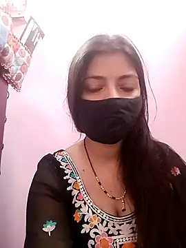 Snapshot of Mahi_Baby25 chatting on 10/29/25, 02:03 Mahi Baby25 online show from 10/29/25, 02:03