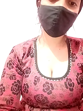 Snapshot of Mahi_Baby25 chatting on 11/30/25, 10:52 Mahi Baby25 online show from 11/30/25, 10:52