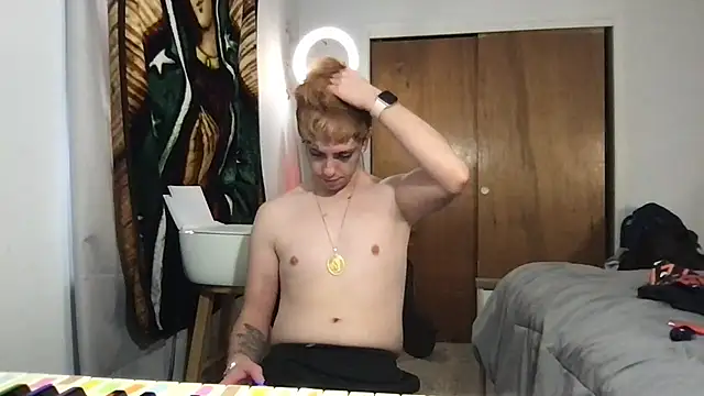 twentywithafelonyy online show from 12/12/24, 09:37