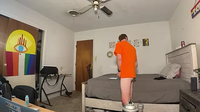 twentywithafelonyy online show from 10/31/25, 03:57