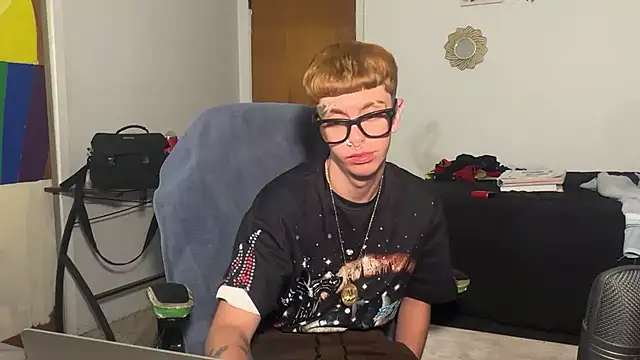 twentywithafelonyy online show from 11/08/25, 10:37