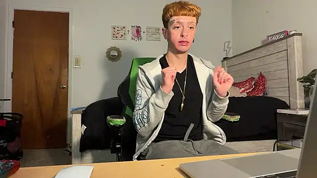 twentywithafelonyy online show from 11/24/25, 03:45