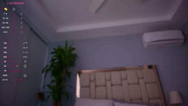 auroracaruso11 online show from 12/16/24, 06:38