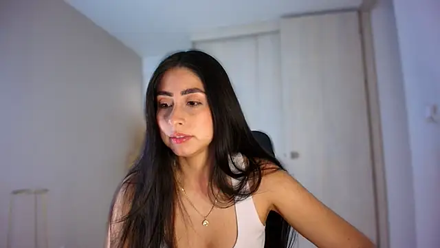 auroracaruso11 online show from 07/26/26, 05:42