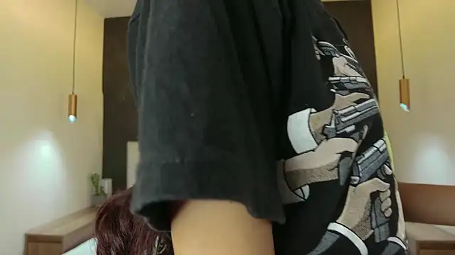 ParisFox  online show from 02/12/25, 07:35