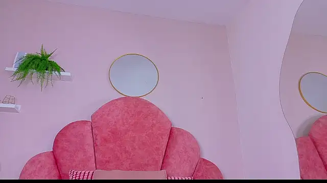 Snapshot of ParisFox_ chatting on 02/24/26, 07:45 ParisFox online show from 02/24/26, 07:45