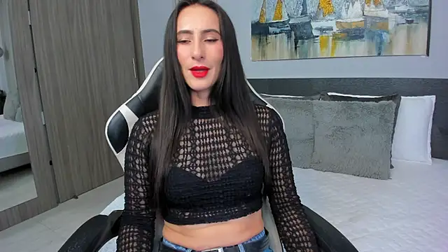 SaraGomez1 online show from 05/18/26, 12:33