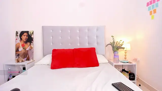 NiaBlanco online show from 02/19/26, 07:21