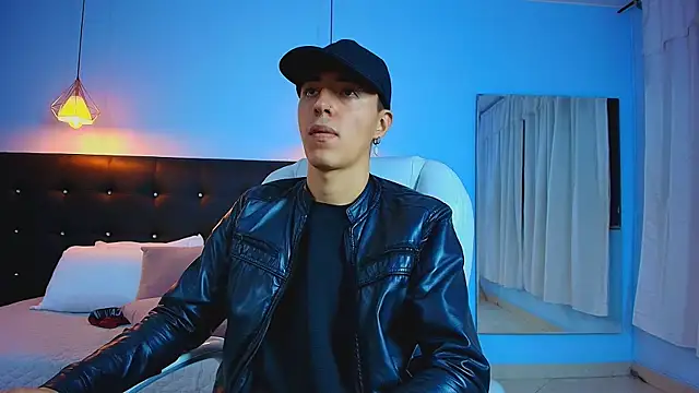 Lobo 17  online show from 02/05/25, 07:18